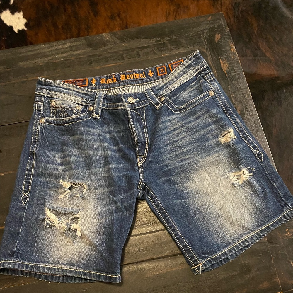 Rock Revival- Mid Rise Blue Jean Shorts